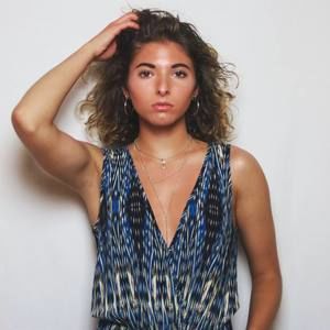 Meet your Posher, Claudia